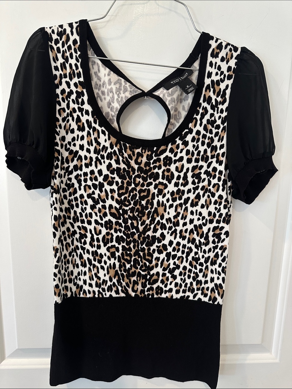 White House Black Market Leopard Print Puff Sleeve Tee in Black and Tan